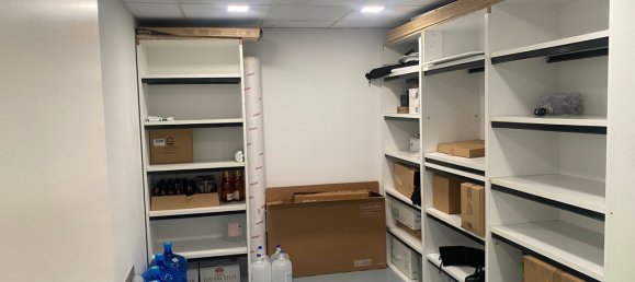 200m² Commercial property in Barcelona, Spain No. 216169 12