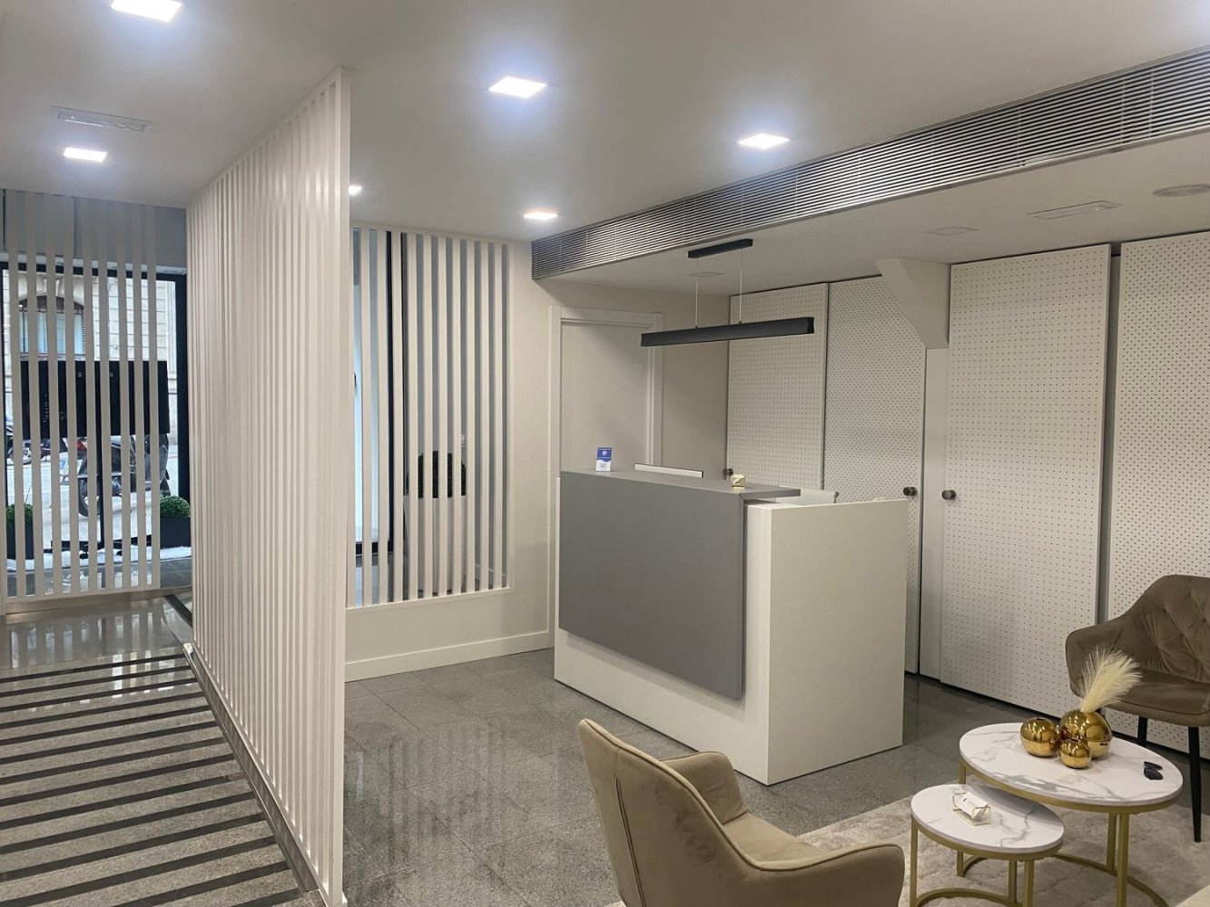 200m² Commercial property in Barcelona, Spain No. 216169