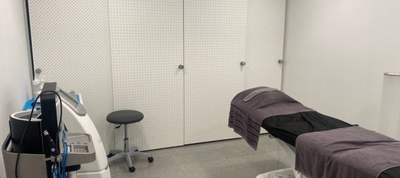 200m² Commercial property in Barcelona, Spain No. 216169 7