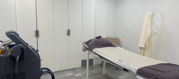 200m² Commercial property in Barcelona, Spain No. 216169 9