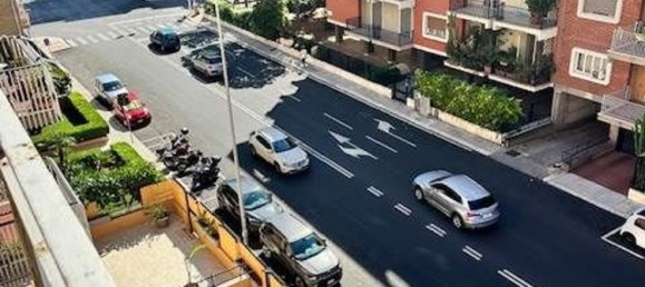 3 bedrooms Apartment in Bari, Italy No. 377954 11