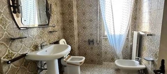 3 bedrooms Apartment in Bari, Italy No. 377954 18