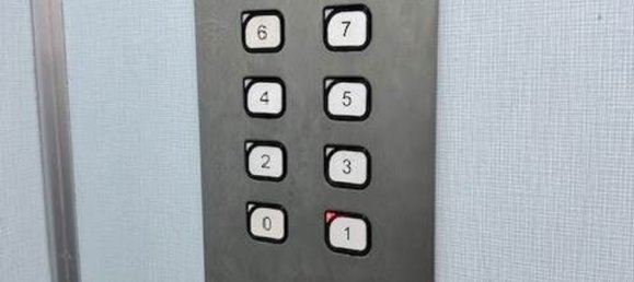 3 bedrooms Apartment in Bari, Italy No. 377954 8