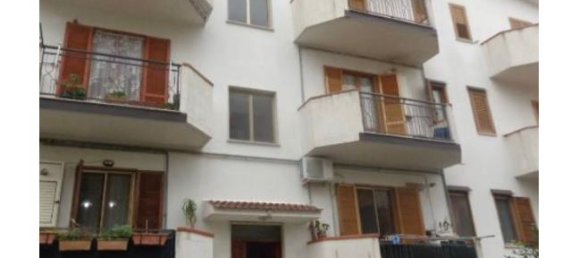 3 bedrooms Penthouse in Roccella Ionica, Italy No. 253511 2