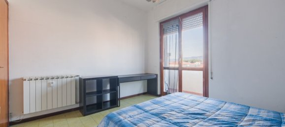 4 rooms Apartment in Carrara, Italy No. 45637 9