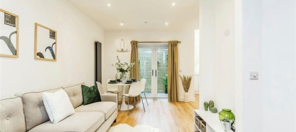 2 Schlafzimmer Gewerbliche Immobilie in South Croydon, United Kingdom, Nr. 8108 14