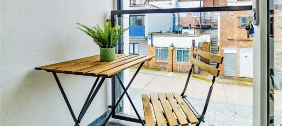 2 Schlafzimmer Gewerbliche Immobilie in South Croydon, United Kingdom, Nr. 8108 23