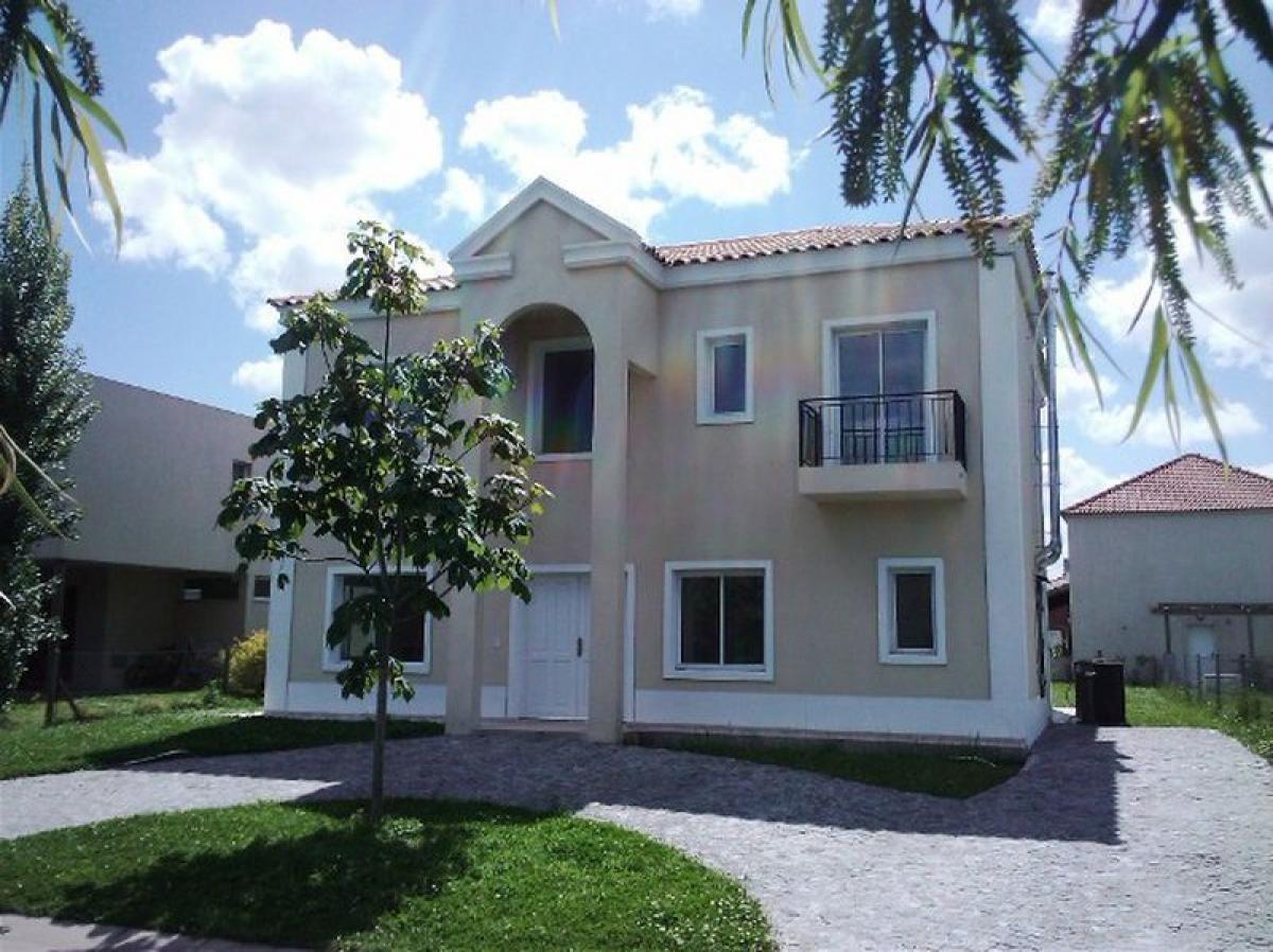 3 bedrooms House in Tigre, Argentina No. 21172