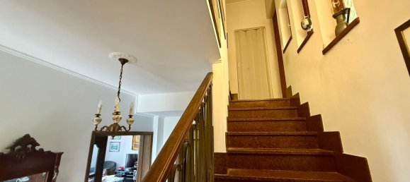 Dúplex de 5 habitaciónes en Campione d'Italia, Italy No. 211919 10