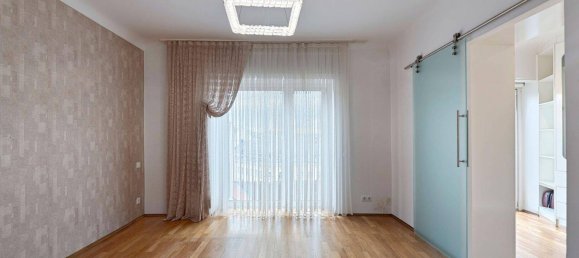 3 rooms Apartment in Mariahilf, Austria No. 239400 8