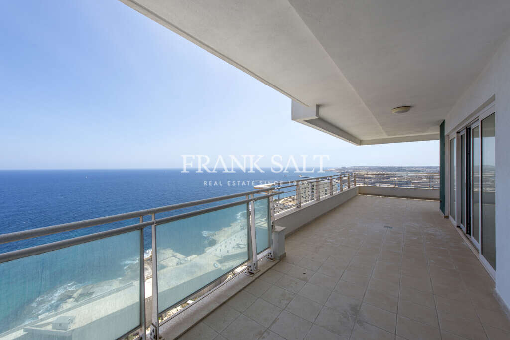 Apartamento de 3 dormitorios en Sliema, Malta No. 3551