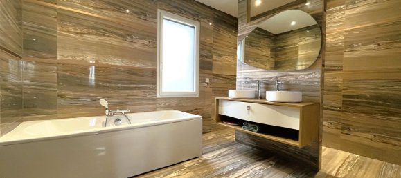 4 Schlafzimmer Haus in Luisant, France, Nr. 254890 7