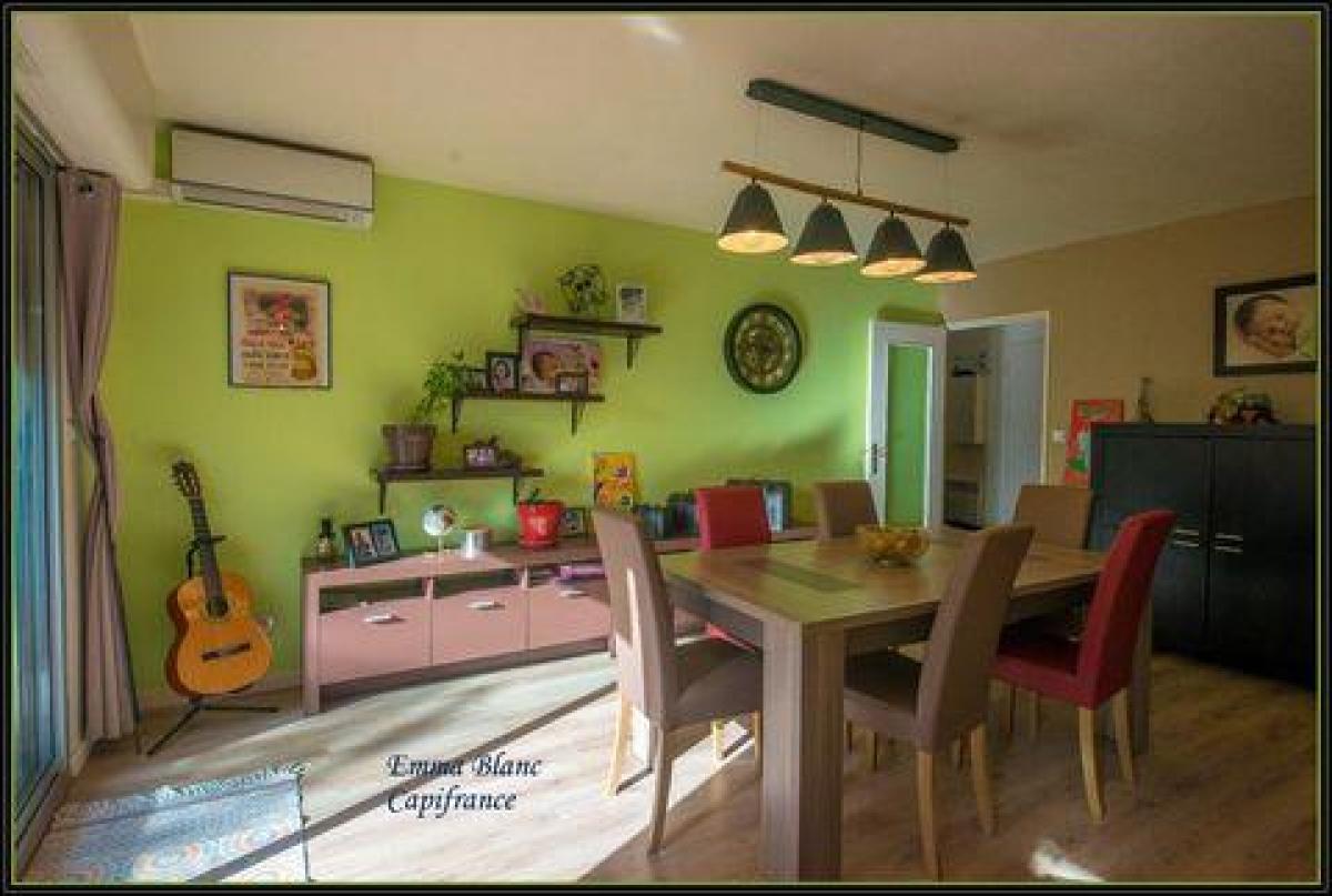 2 bedrooms Condo in Grasse, France No. 14559