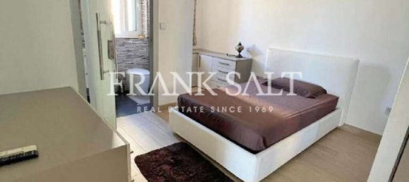 4 bedrooms Penthouse in Sliema, Malta No. 2637 5