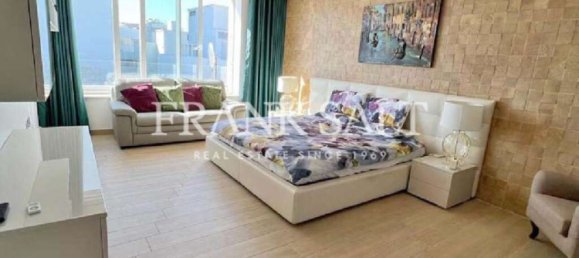4 bedrooms Penthouse in Sliema, Malta No. 2637 7