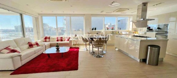 4 bedrooms Penthouse in Sliema, Malta No. 2637 2
