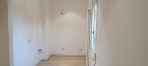 4-Zimmer Wohnung in Parma, Italy, Nr. 15301 8