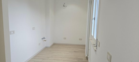 4-Zimmer Wohnung in Parma, Italy, Nr. 15301 38