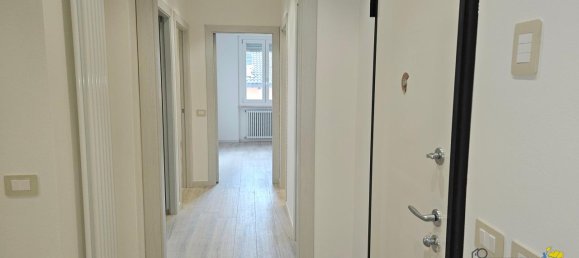 4-Zimmer Wohnung in Parma, Italy, Nr. 15301 36