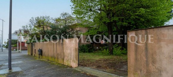 2 bedrooms House in Comacchio, Italy No. 281953 17