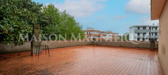 2 bedrooms House in Comacchio, Italy No. 281953 2