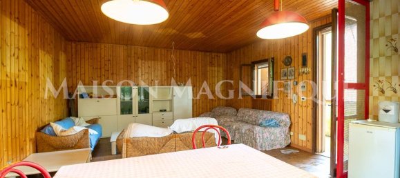 2 bedrooms House in Comacchio, Italy No. 281953 8