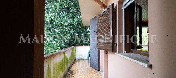 2 bedrooms House in Comacchio, Italy No. 281953 5