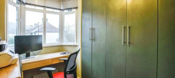 3 bedrooms House in Kenley, United Kingdom No. 8025 37