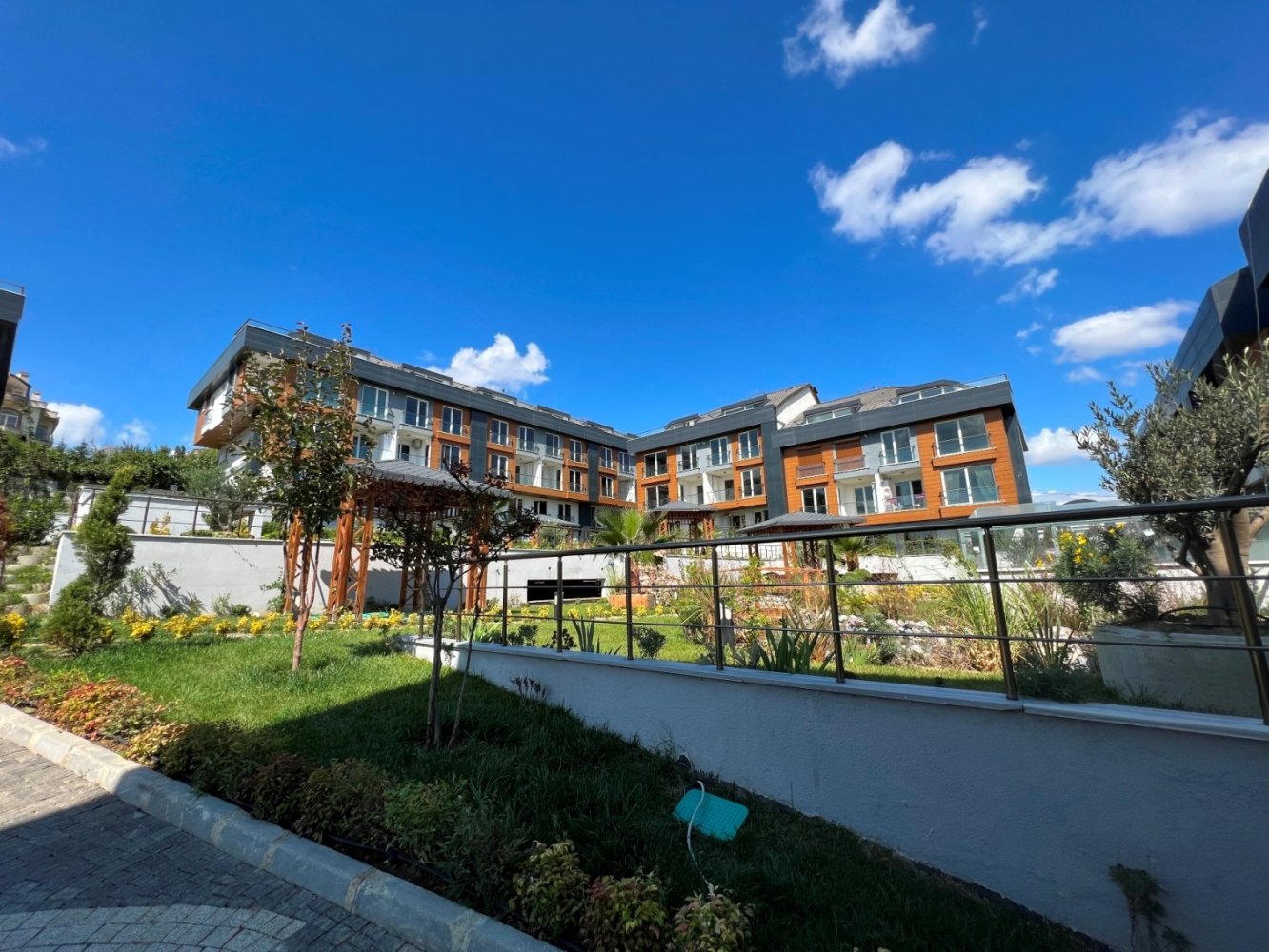 Apartment 4+1 in Istanbul, Turkey No. 24546