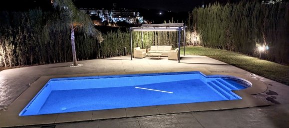 Villa de 4 dormitorios en Mijas, Spain No. 139071 2