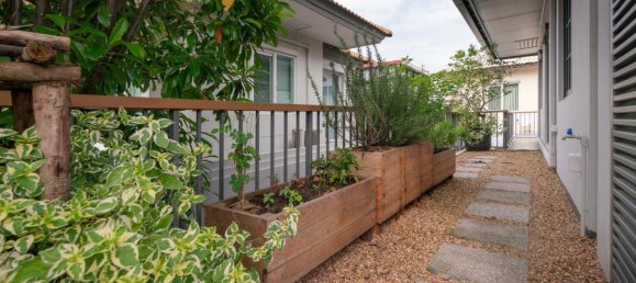 3 bedrooms Cafe / restaurant in Bangkok, Thailand No. 6348 20