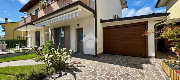 3 bedrooms Villa in Quintano, Italy No. 324753 22