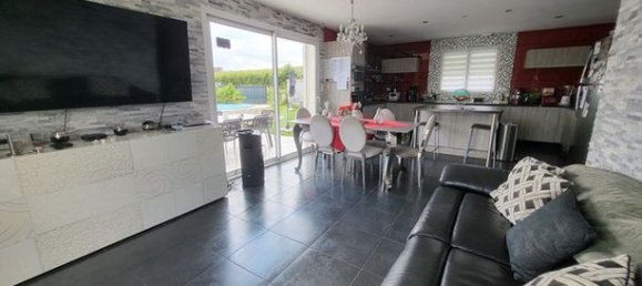 3 Schlafzimmer Haus in Vendenesse-sur-Arroux, France, Nr. 315476 4