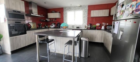 3 Schlafzimmer Haus in Vendenesse-sur-Arroux, France, Nr. 315476 2