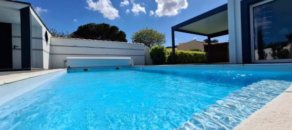 3 Schlafzimmer Villa in Narbonne, France, Nr. 360897 11