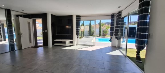 3 Schlafzimmer Villa in Narbonne, France, Nr. 360897 10