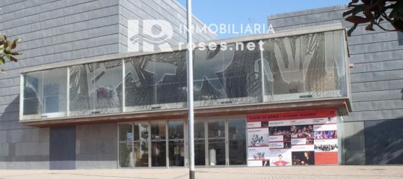 291m² Commercial property in Roses, Spain No. 179120 34