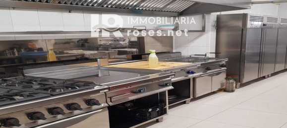 291m² Commercial property in Roses, Spain No. 179120 22