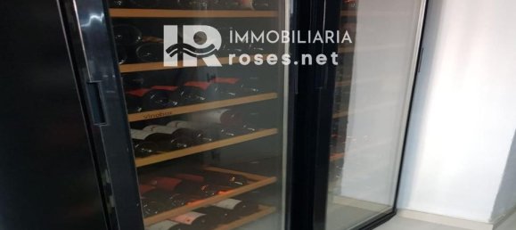 291m² Commercial property in Roses, Spain No. 179120 8