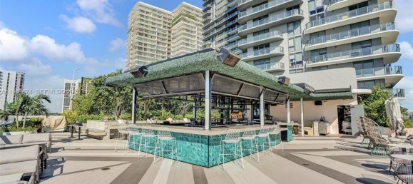 1 Schlafzimmer Gewerbliche Immobilien in Miami, USA, Nr. 615627 18