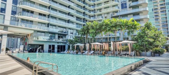 1 Schlafzimmer Gewerbliche Immobilien in Miami, USA, Nr. 615627 15