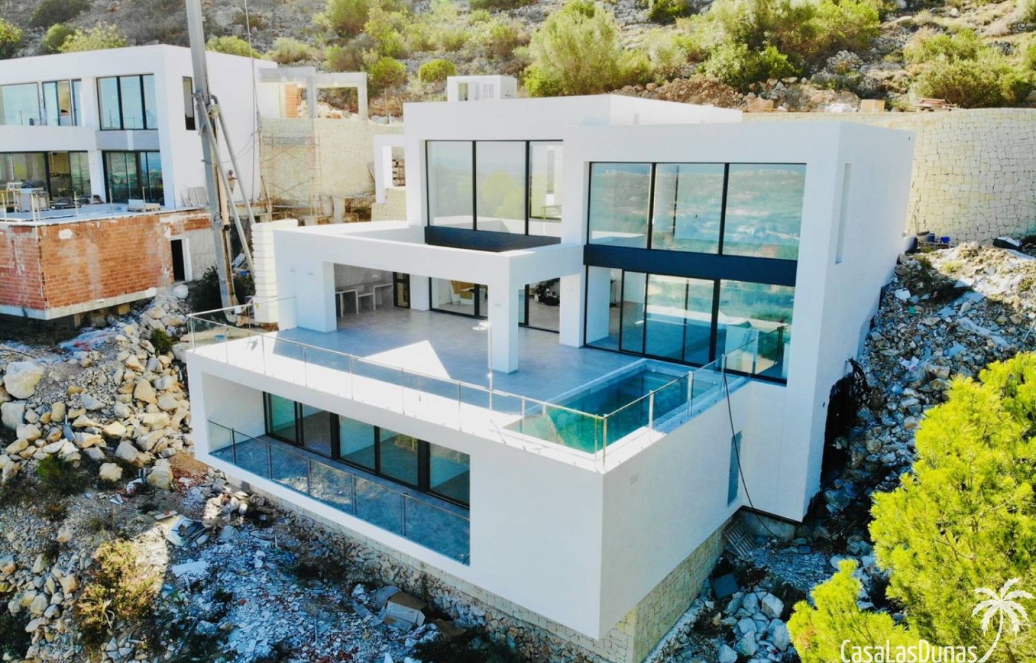 Villa de 4 dormitorios en Dénia, Spain No. 203609