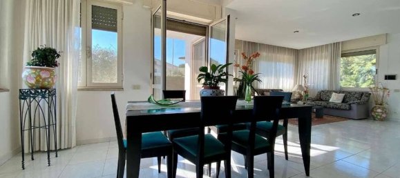 5 Schlafzimmer Villa in Sabaudia, Italy, Nr. 157184 13