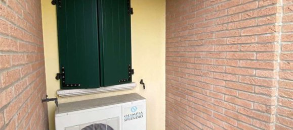 7 rooms House in Campogalliano, Italy No. 105520 24