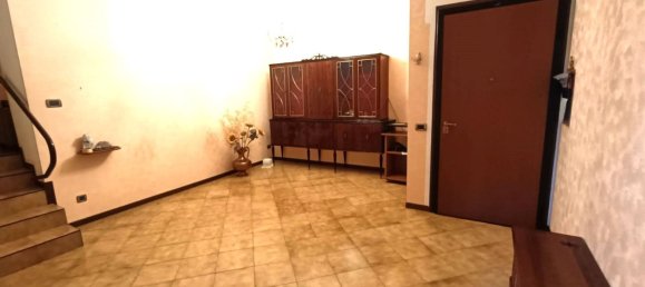 Квартира с 3 комнатами в Лурате Каччивио, Италия № 173241 2