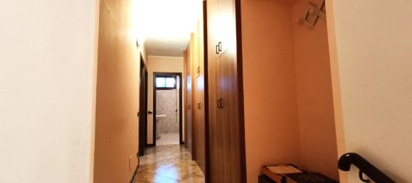 Квартира с 3 комнатами в Лурате Каччивио, Италия № 173241 11