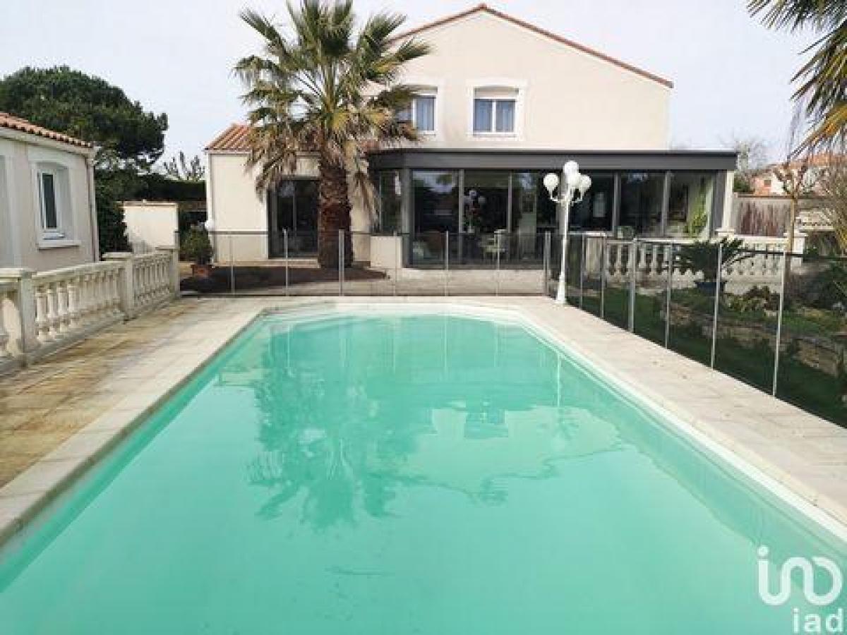 4 Schlafzimmer Haus in Lagord, France, Nr. 30327