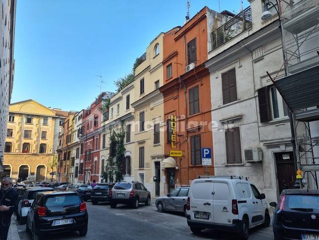 3-salle Propriété commerciale à Rome, Italy No. 162564