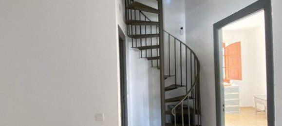 4 bedrooms House in Estepona, Spain No. 180174 11