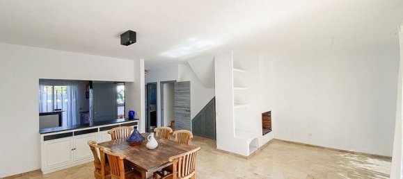 4 bedrooms House in Estepona, Spain No. 180174 6